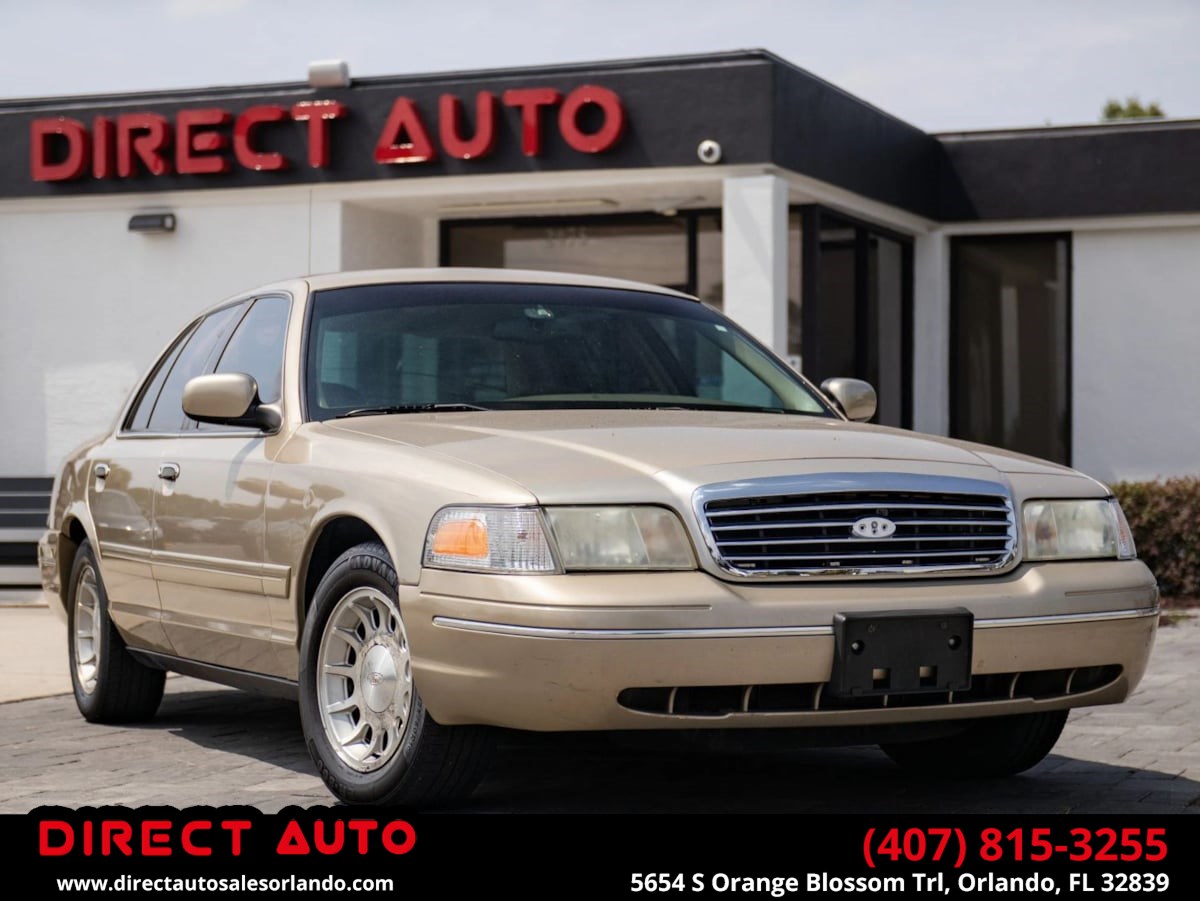 lincoln town car 2000 1LNHM81W2YY790788 image lincoln town car 2000 1LNHM81W2YY790788 image